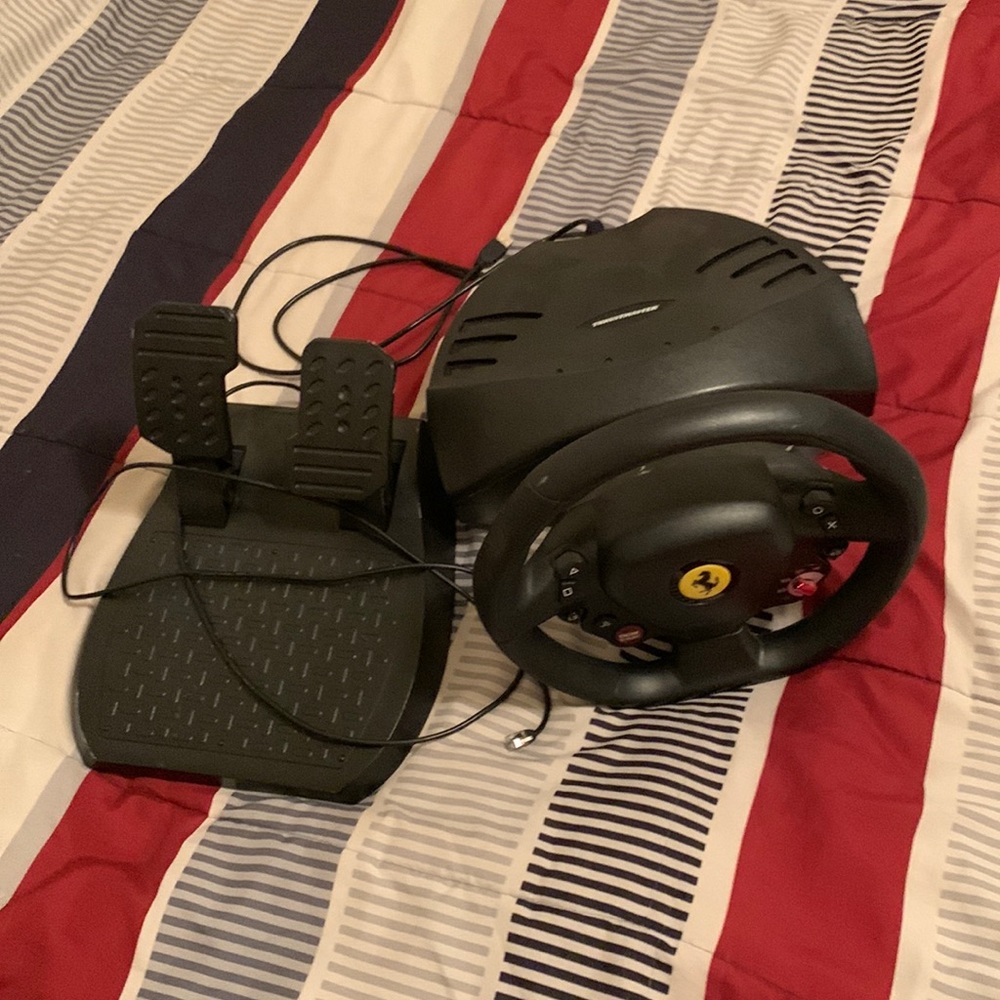 Thrustmaster Steering wheel